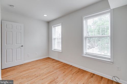 1131 3 St, Philadelphia PA 19147-5302 exterior