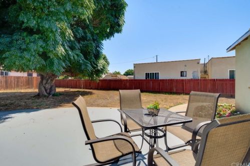 9301 Faywood St, Bellflower CA 90706-3309 exterior