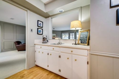 9672 Atherton Dr, Dallas TX 75243-6135 exterior