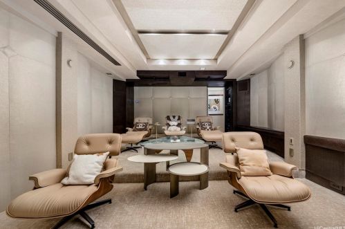 360 Puuikena Dr, Honolulu HI 96821-0025 exterior