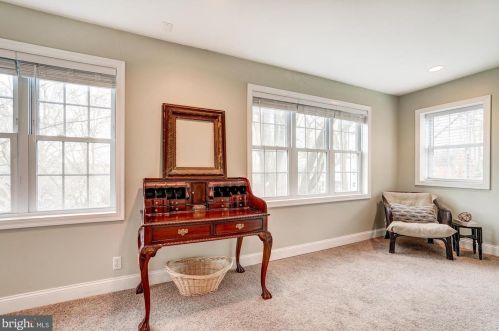 3240 Livingston St, Washington DC 20015-1756 exterior