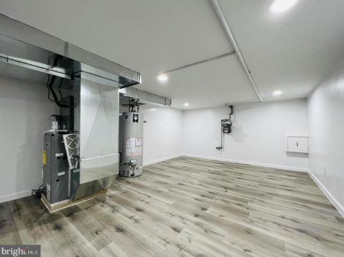 551 Gilham St, Philadelphia PA  19111-5230 exterior