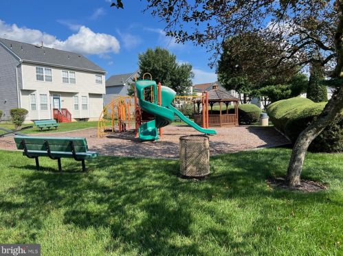 297 Fountayne Ln, Trenton NJ 08648-2672 exterior