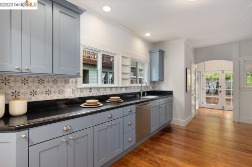 2643 Hillegass Ave, Berkeley CA 94704-3313 exterior