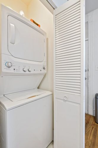 2357 Ohio St, Chicago IL 60624-1443 exterior