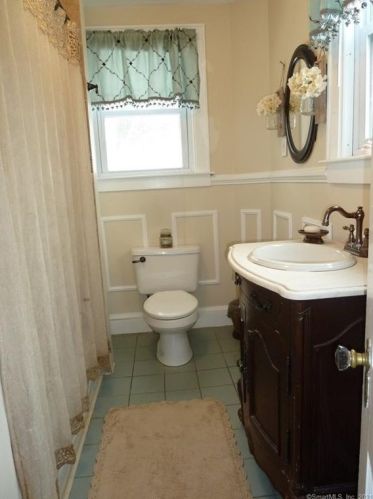 150 Maplewood Ave, Torrington CT 06790-5162 exterior