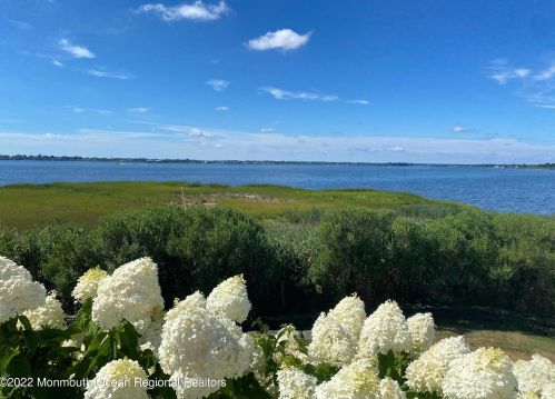 26 Tuxedo Rd, Locust NJ  07760-1825 exterior