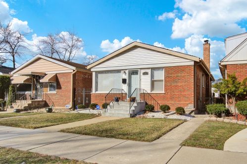 9152 Un Ave, Chicago IL 60609-5235 exterior