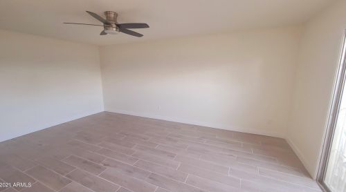 2698 43rd Ave, Phoenix, AZ 85009-1081