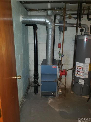 641 Elizabeth St, Perth Amboy NJ 08861-2819 exterior