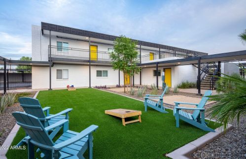 3625 16th St, Phoenix, AZ 85016-6400