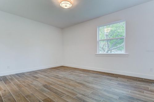 925 Chelsea St, Tampa FL 33610-7056 exterior