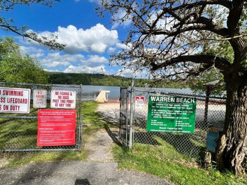 98 Lake Shore Dr, Patterson NY 12563-5608 exterior