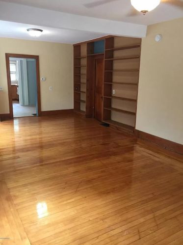 1436 Matilda St, Grand Rapids MI 49503-1346 exterior