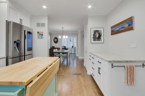 6553 Tahoma Ave, Chicago IL 60646-1134 exterior