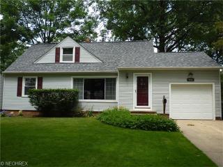 5531 Dorset Rd, Cleveland, OH 44124-1418