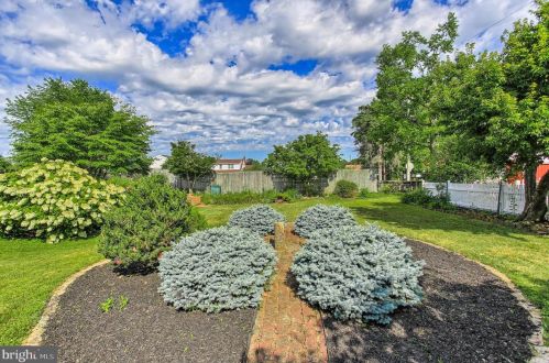 822 Broadway, Hanover PA  17331-2015 exterior