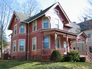 2 Whittlesey Ave, Wallingford CT  06492-3620 exterior