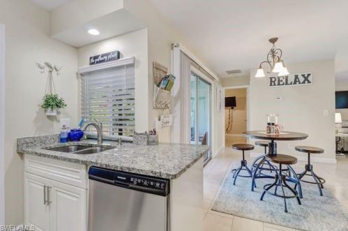 709 93 Ave, Naples FL 34108-2440 exterior