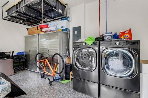 1842 21 St, Naples FL 34120-1801 exterior