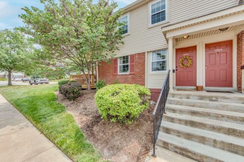 1502 Oriole Ln, Saint Louis, MO 63144-1138