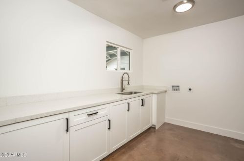 4729 24 St, Phoenix AZ 85016-4837 exterior