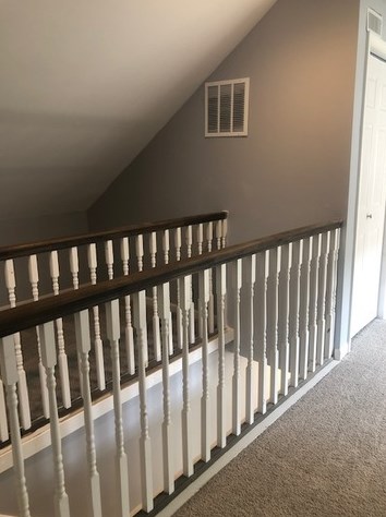 8422 Saginaw Ave, Chicago IL 60617-2028 exterior