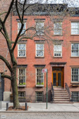 243 12th St, New York NY  10014-1985 exterior