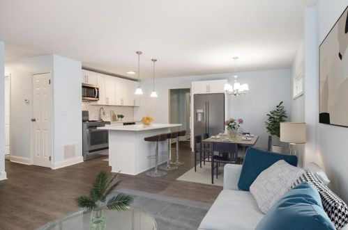 884 Grange Ct, Atlanta GA 30315-6956 exterior