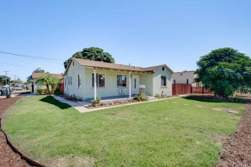 9301 Faywood St, Bellflower, CA 90706-3409