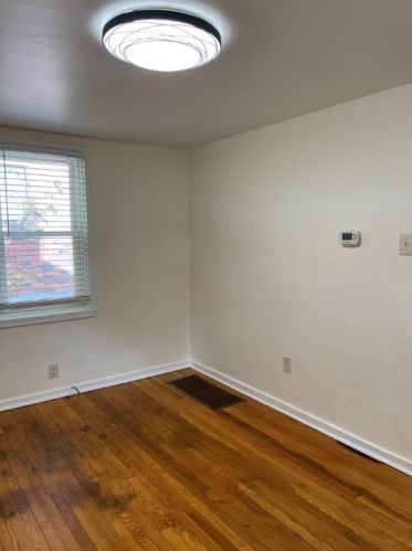 3805 Sunview Dr, Pittsburgh PA  15227-2634 exterior