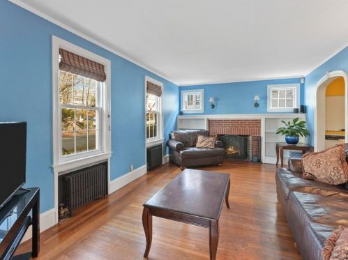 26 Whitford Ave, Providence RI 02908-3355 exterior