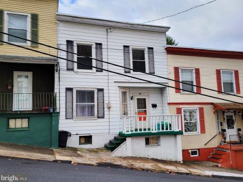 11 Jackson St, Primrose PA 17901-2632 exterior