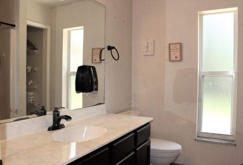 6163 Gatun Dr, Fort Pierce FL 34986-4402 exterior