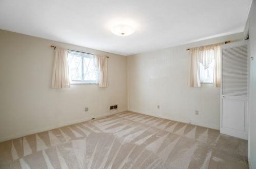 1714 Arnold St, Pittsburgh PA 15205-3504 exterior