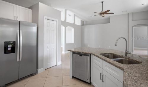 10124 Arbor Run Dr, Tampa FL  33647-2902 exterior