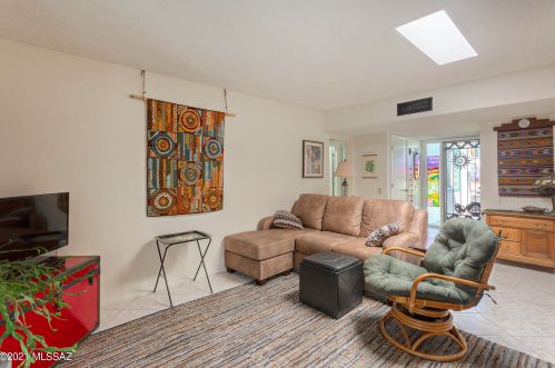 318 Calle Del Chancero, Green Valley AZ 85614-3028 exterior