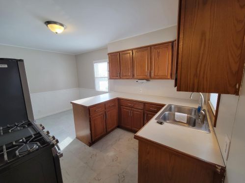 1935 Kinsey St, Meskegon MI  49441-2912 exterior