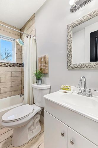 325 Hoffmeister Ave, Saint Louis MO 63125-1608 exterior