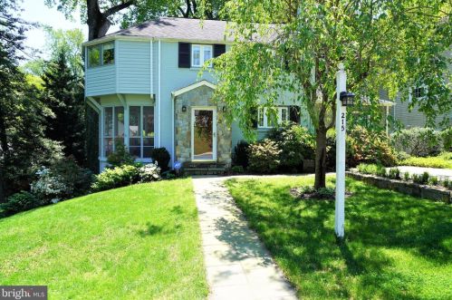 215 Crestmoor Cir, Silver Spring MD  20901-2606 exterior