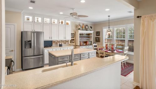 18 Wandering Daisy Dr, Bluffton SC 29909-6166 exterior