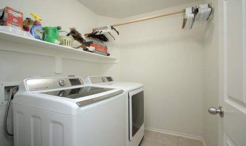 9502 Barr Spg Dr, Humble TX 77396-4228 exterior