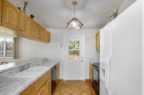 3561 8 Ave, Naples FL 34102-6803 exterior