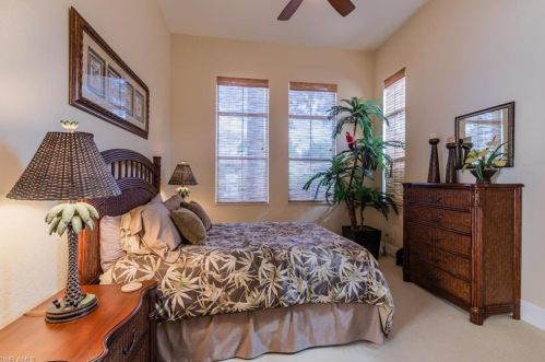 8593 Bellagio Dr, Naples FL 34114-6434 exterior