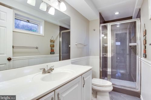 1841 Birch Rd, Mc Lean VA 22101-5317 exterior