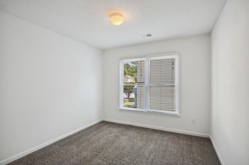 6410 Barwick Ln, Duluth GA 30097-7170 exterior