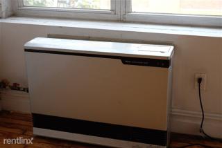 1091 Flushing Ave, Brooklyn NY  11237-1810 exterior