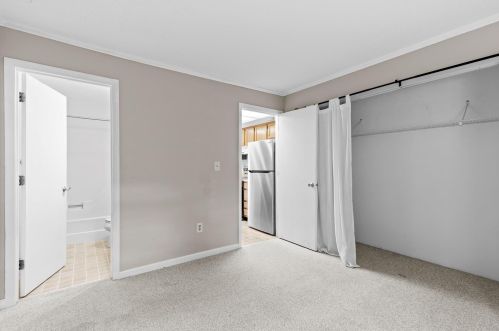 108 Cocheco St, Dover NH 03820-3506 exterior