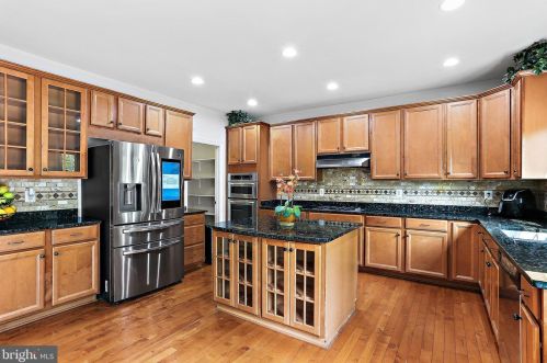 5014 Amber Meadow Vis, Ellicott MD  21043-4893 exterior