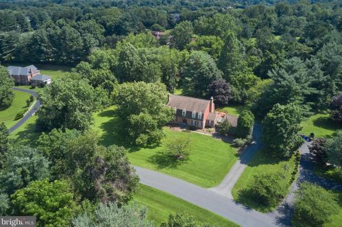 13508 Maidstone Ln, Rockville, MD 20854-1030